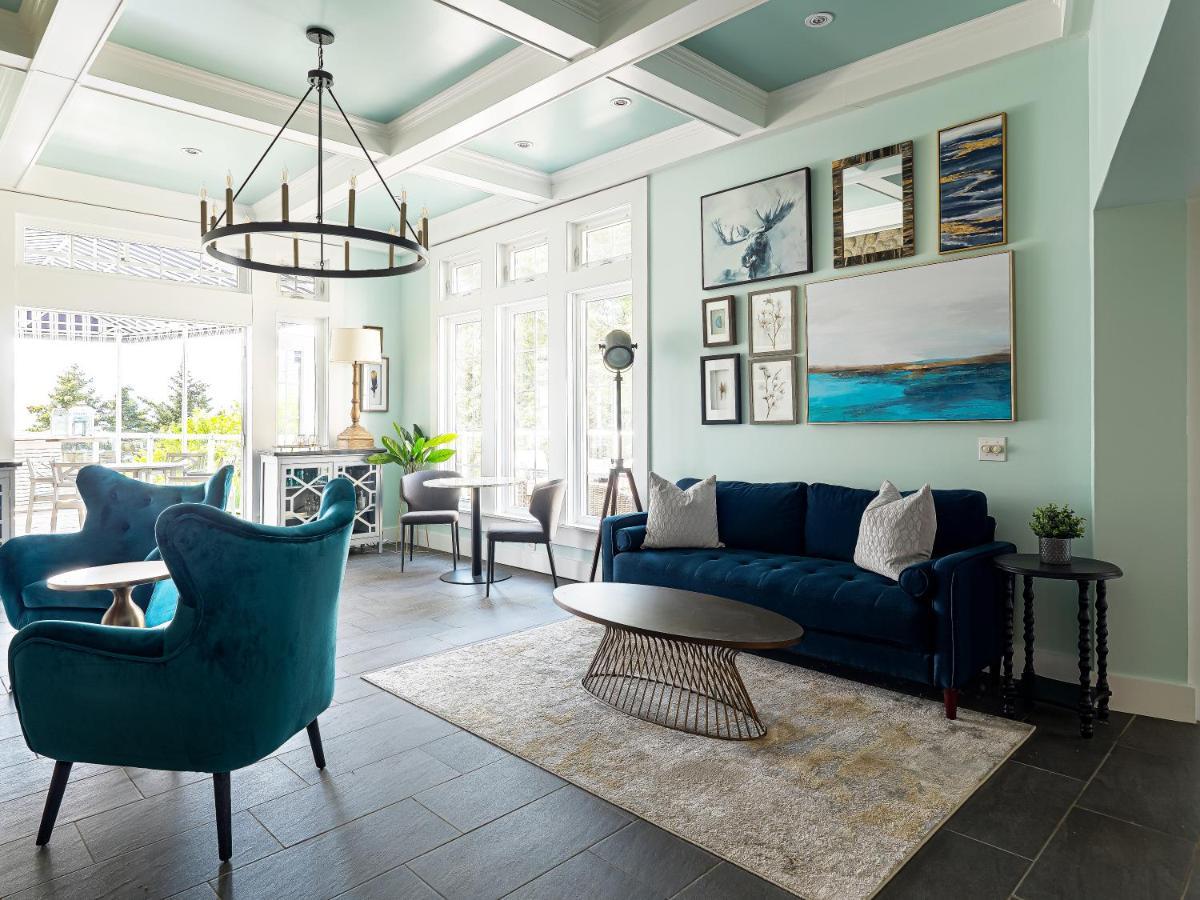 Oceanstone Seaside Resort Пегис Коув Екстериор снимка