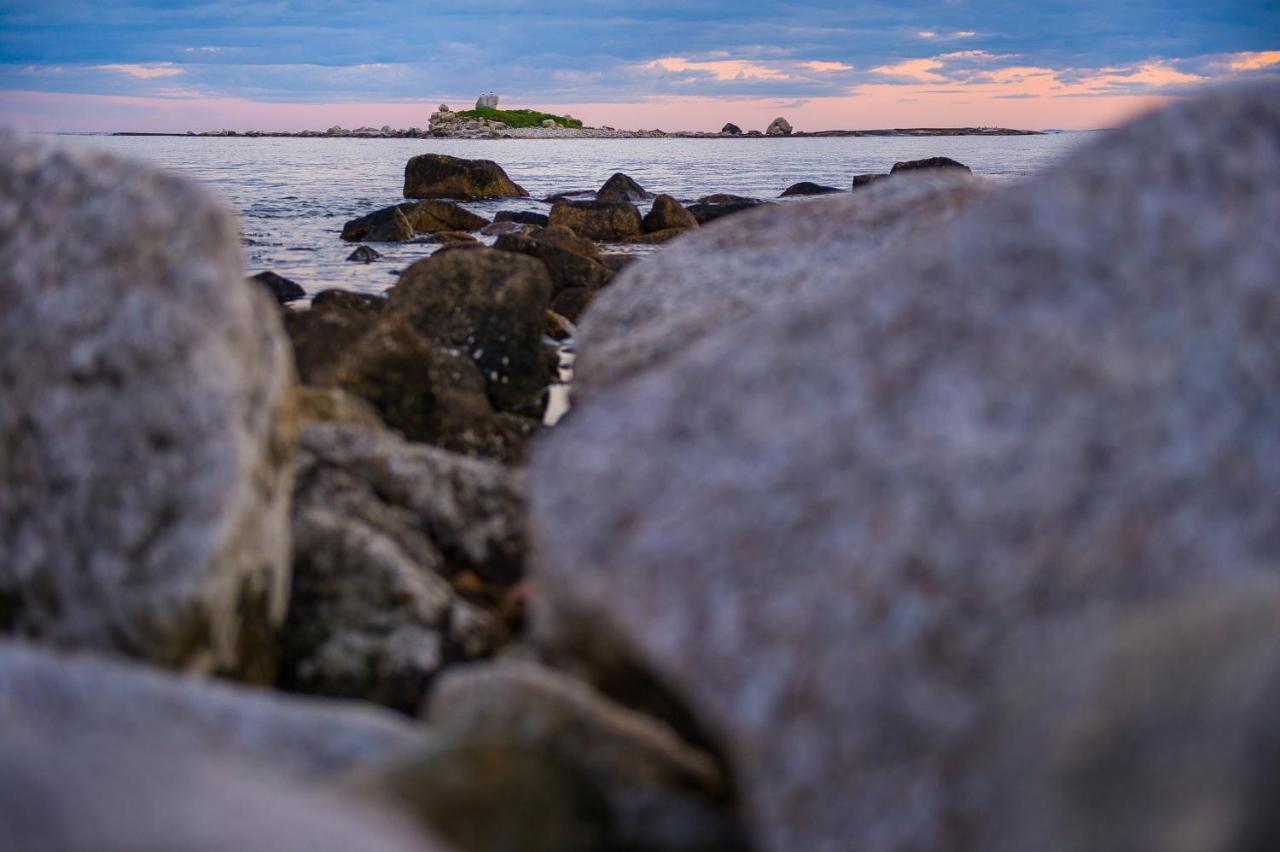Oceanstone Seaside Resort Пегис Коув Екстериор снимка