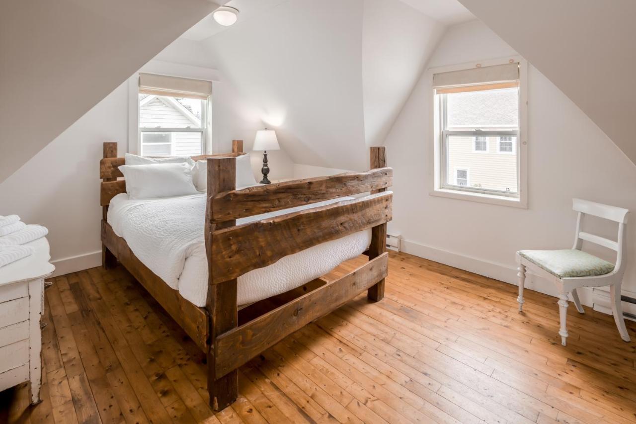 Oceanstone Seaside Resort Пегис Коув Екстериор снимка