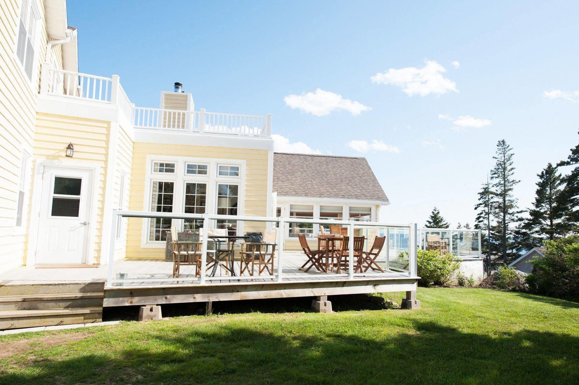 Oceanstone Seaside Resort Пегис Коув Екстериор снимка
